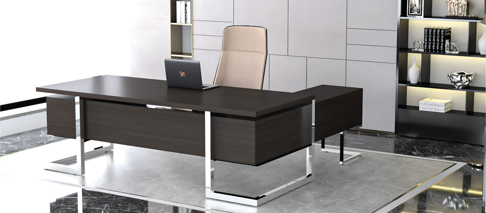 Marshal 55 ™ Director Series Desk