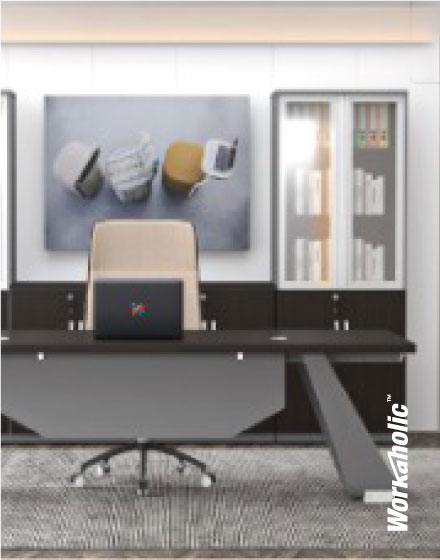 Marshal66 ™ Director Series Desk