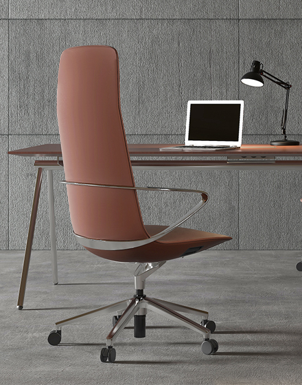 Workaholic™ Premium Amola leather chair
