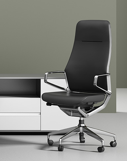Workaholic™ Premium Arico leather chair